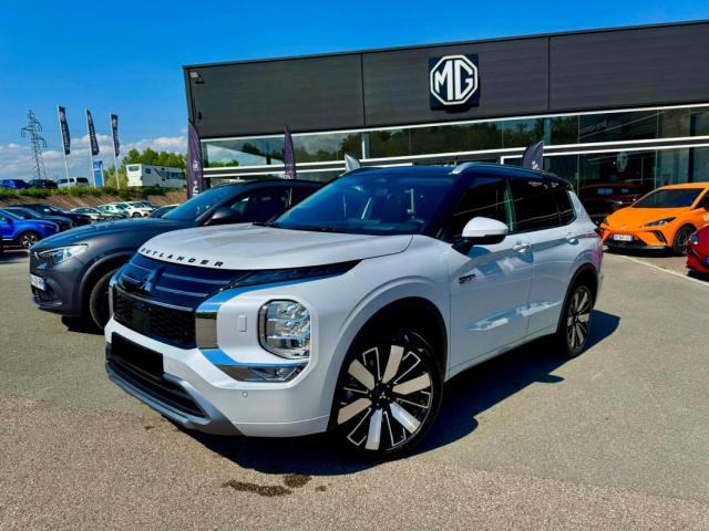 Mitsubishi Outlander Phev image 2