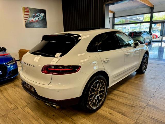 Porsche Macan image 9