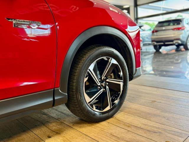 Mitsubishi Eclipse Cross image 4