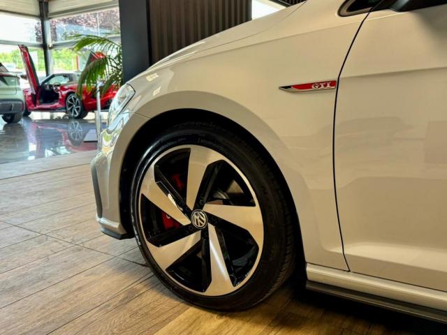 Volkswagen Golf image 1