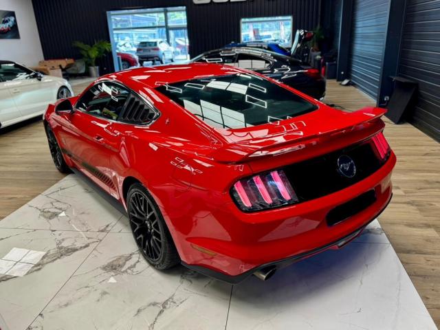 Ford Mustang image 3