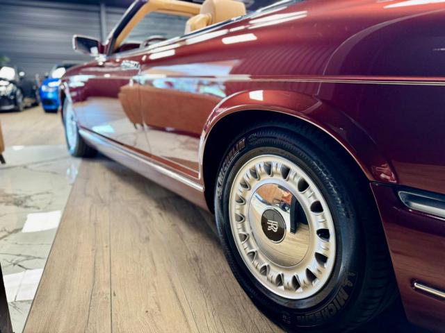 Rolls Royce Corniche image 6