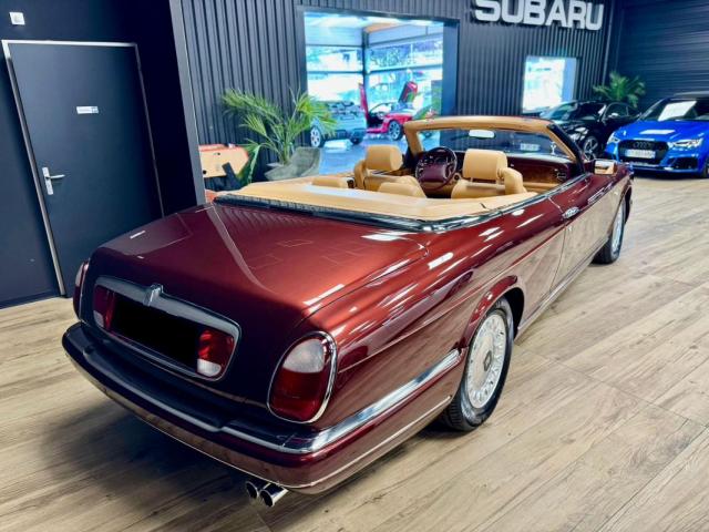 Rolls Royce Corniche image 3