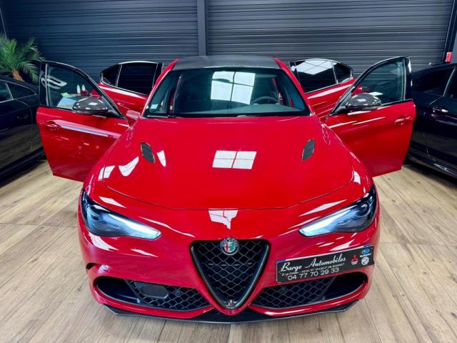 Alfa Romeo Giulia image 7