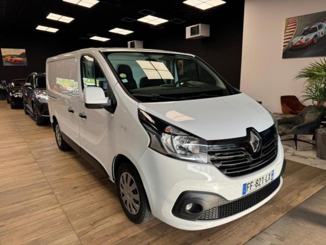 Renault Trafic image 3
