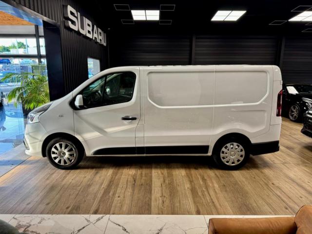 Renault Trafic image 1