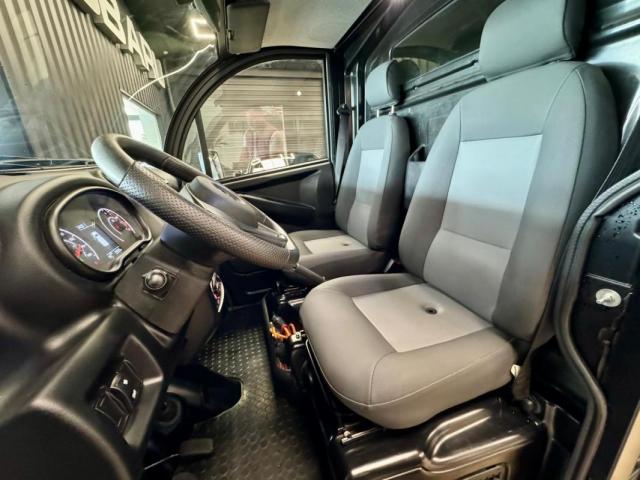 Aixam E-Truck image 8