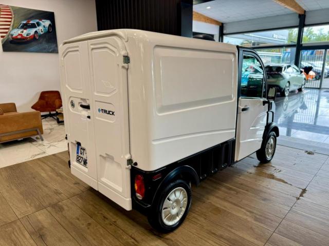 Aixam E-Truck image 3