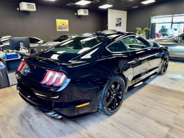 Ford Mustang image 9