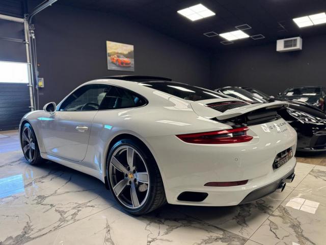 Porsche 991 image 4