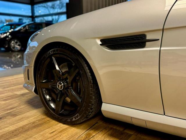 Mercedes Benz Slc image 1