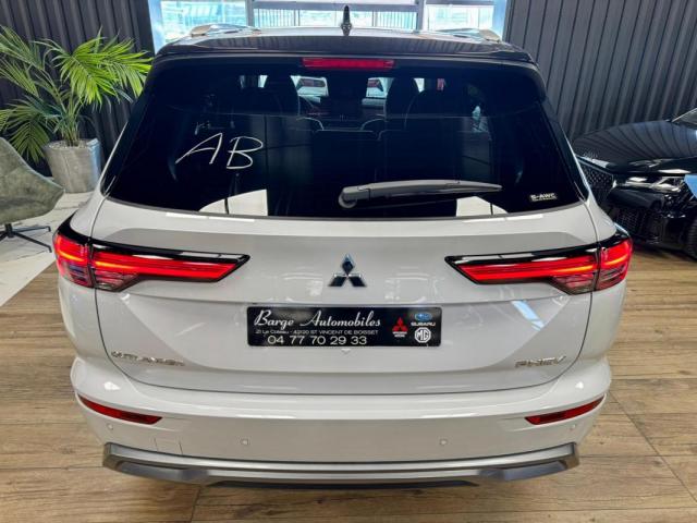 Mitsubishi Outlander Phev image 6