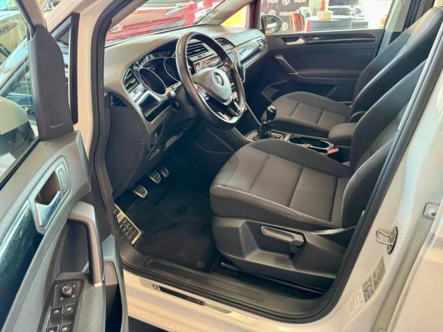 Volkswagen Touran image 9