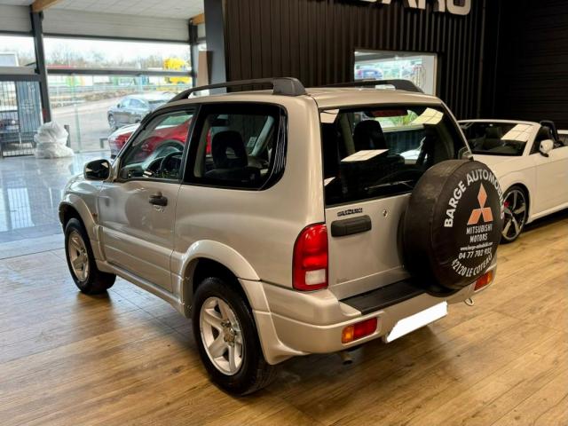 Suzuki Grand Vitara image 2