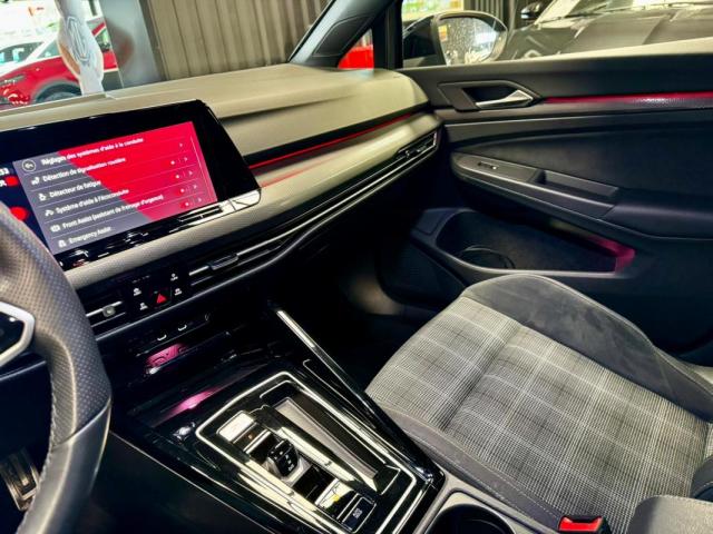 Volkswagen Golf image 1