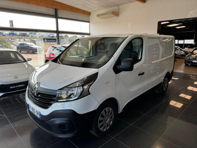 Renault Trafic image 2