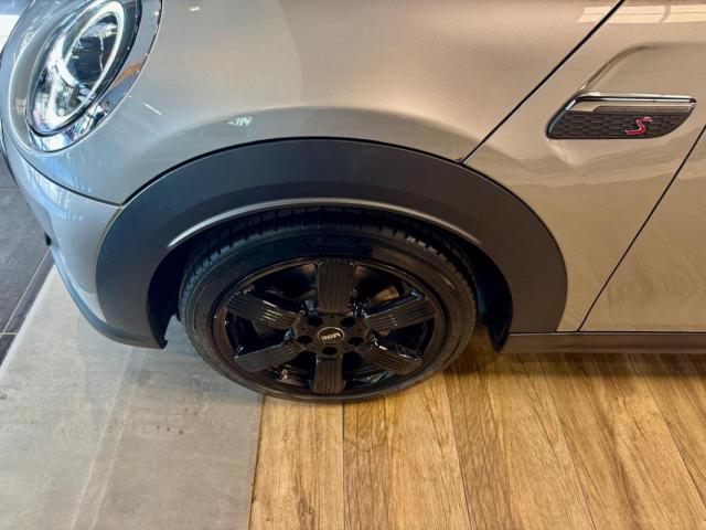 Mini Cooper S image 7