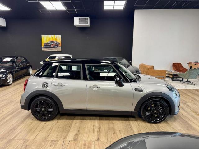 Mini Cooper S image 3
