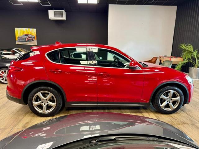 Alfa Romeo Stelvio image 5
