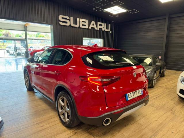 Alfa Romeo Stelvio image 2