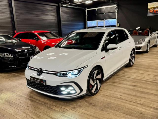 Volkswagen Golf image 8