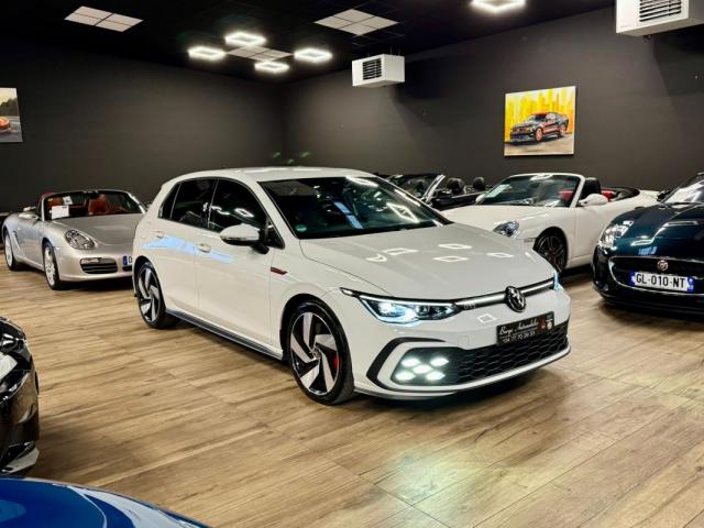 Volkswagen Golf image 9