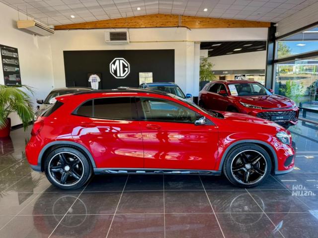 Mercedes Benz Gla image 3