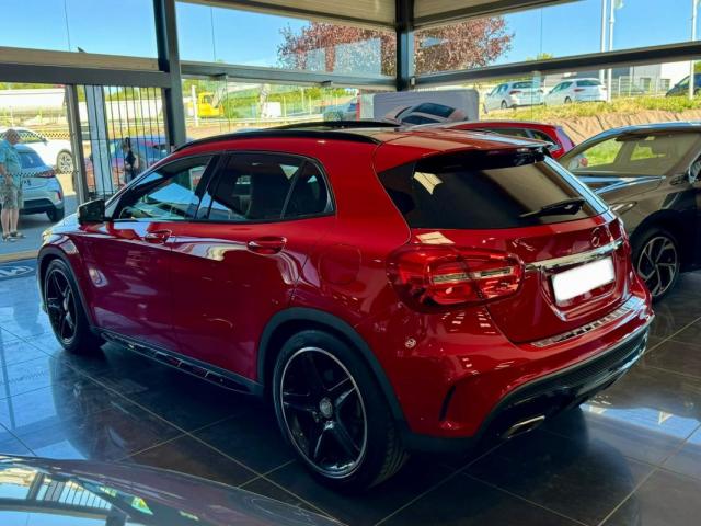 Mercedes Benz Gla image 1
