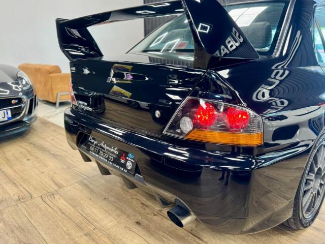 Mitsubishi Lancer Evolution image 3