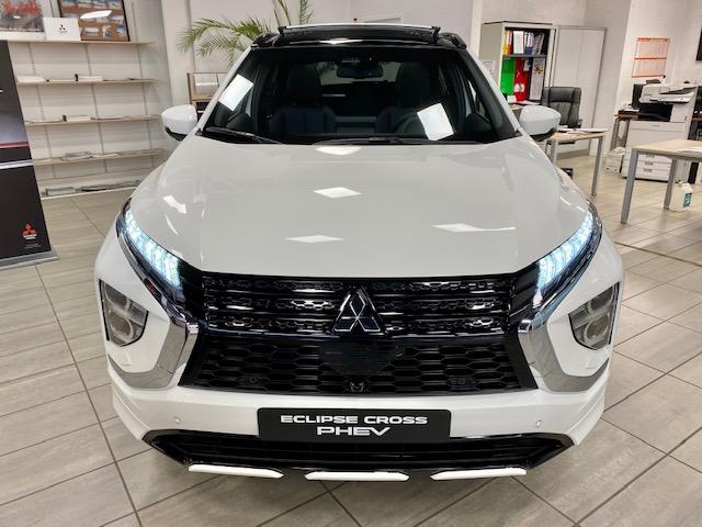 Mitsubishi Eclipse Cross image 4