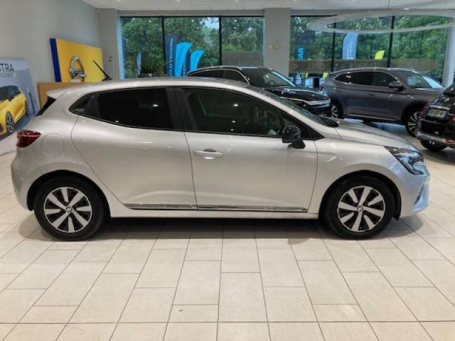 Renault Clio image 6