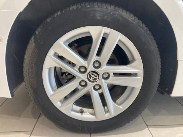 Toyota Corolla image 6