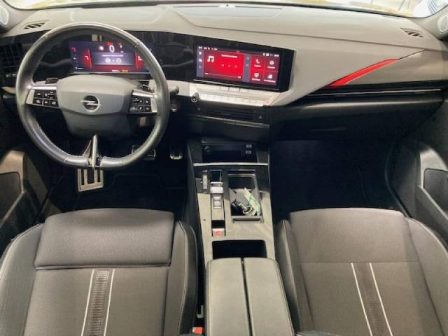 Opel Astra image 2