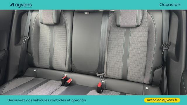 Peugeot 2008 image 8