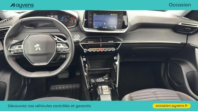 Peugeot 2008 image 8
