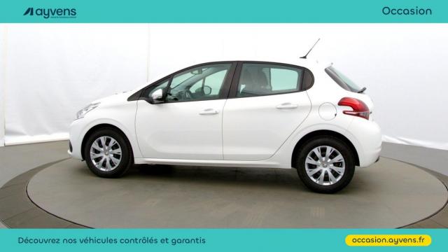 Peugeot 208 image 9