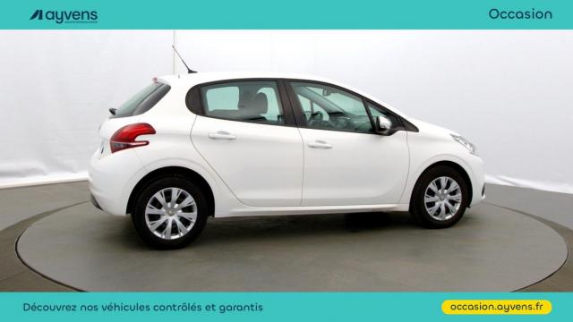 Peugeot 208 image 9