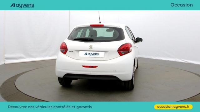 Peugeot 208 image 8