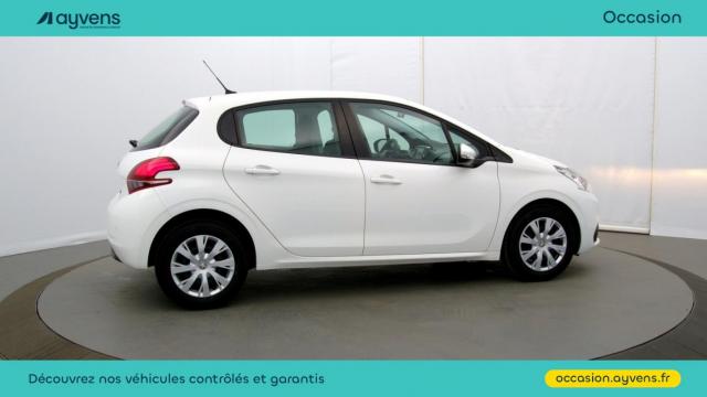Peugeot 208 image 2