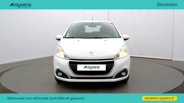 Peugeot 208 image 8