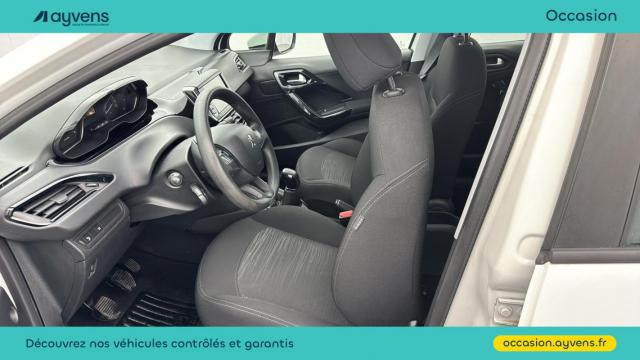 Peugeot 208 image 9