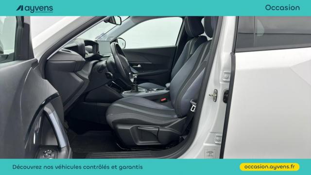 Peugeot 2008 image 8