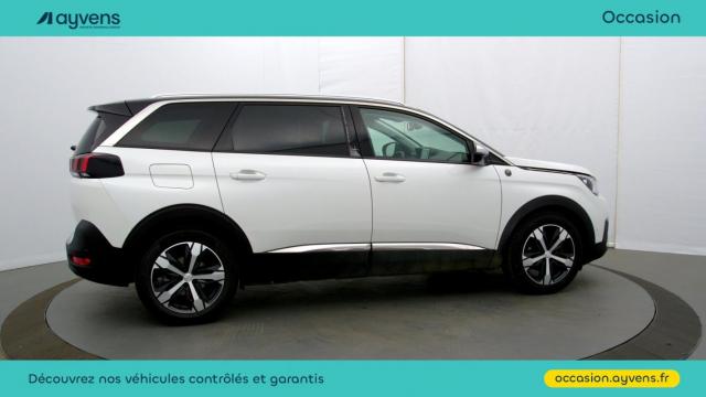 Peugeot 5008 image 1