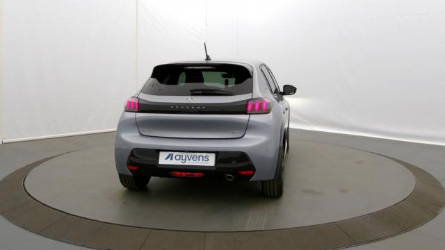Peugeot 208 image 8