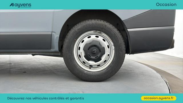 Renault Trafic image 2