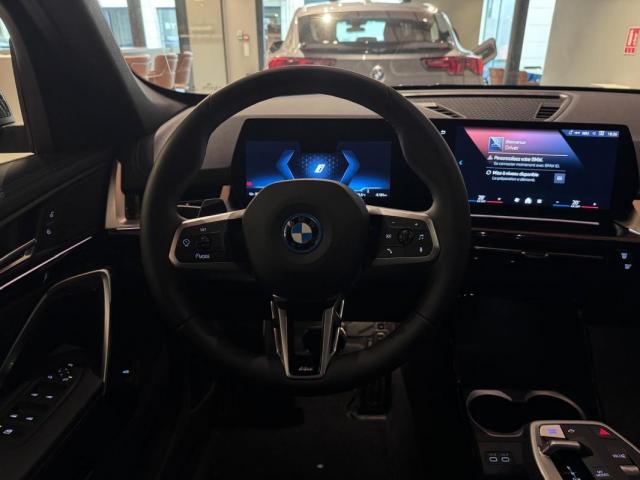 Bmw Ix1 image 7