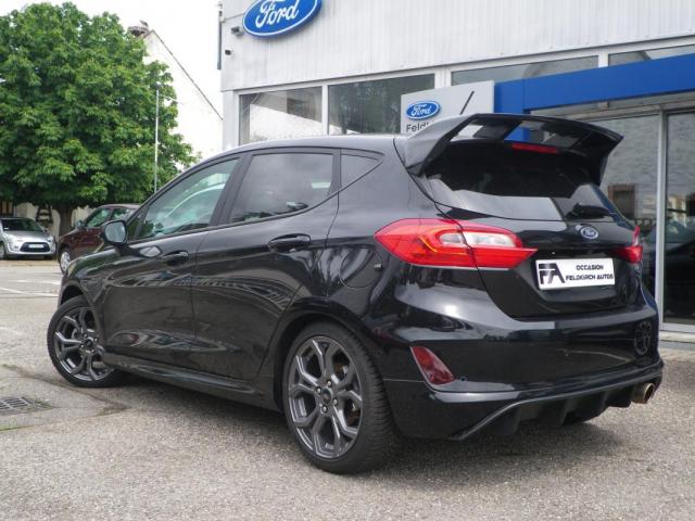 Ford Fiesta image 7