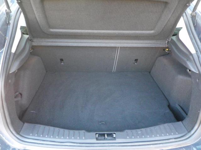 Ford Focus image 8