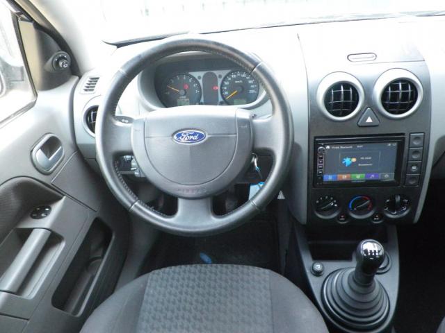 Ford Fusion image 3