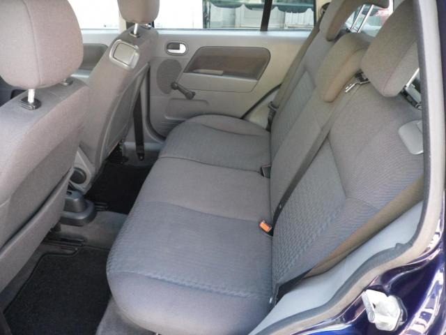 Ford Fusion image 9